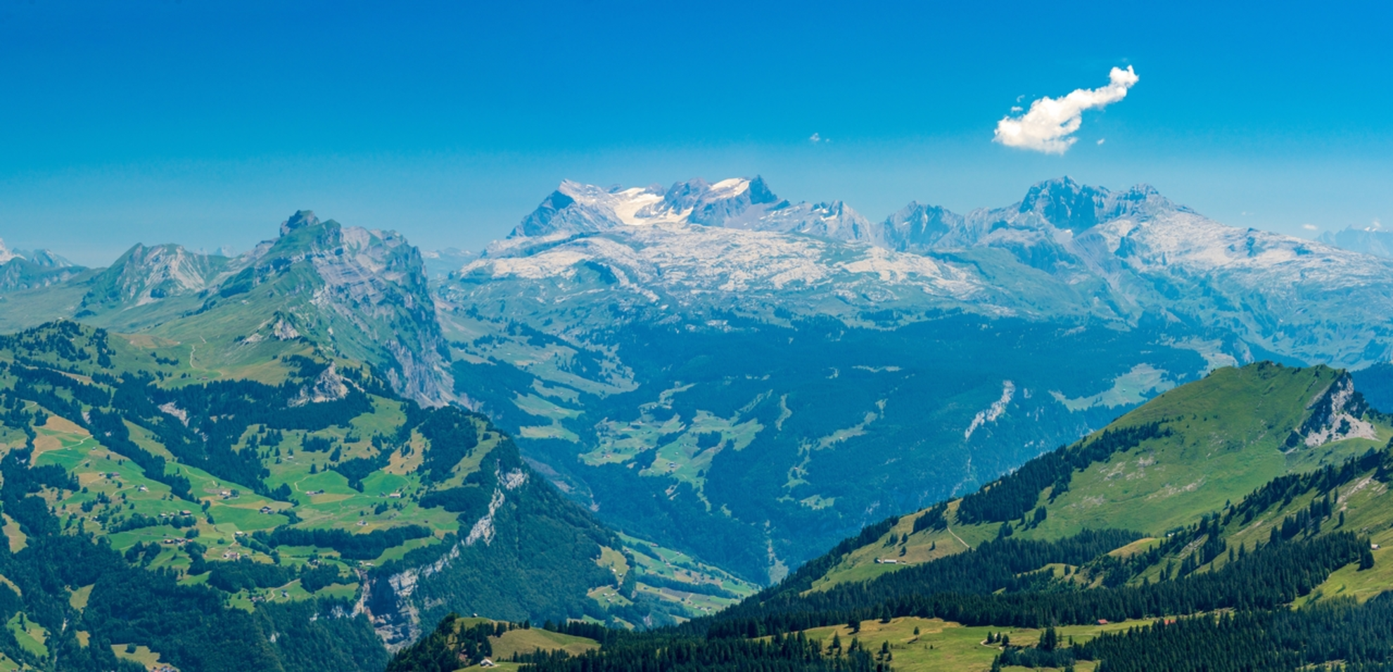 An image depicting the trail Pragelpass Trail and its surrounding area.