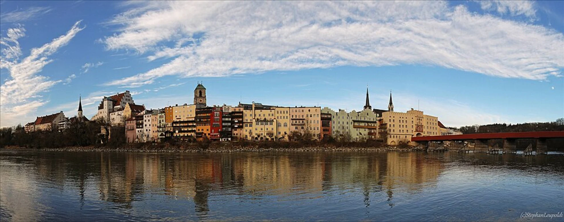 An image depicting the trail River Inn and Altstadt Loop via Skulpturenweg and its surrounding area.