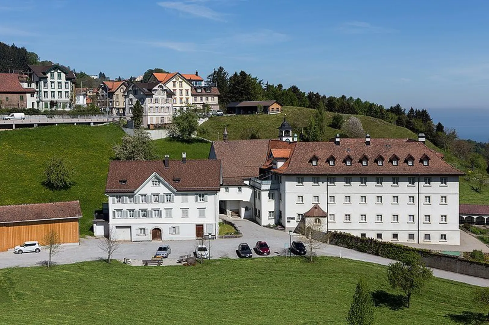 An image depicting the trail Oberegg - Schachen - Gebert - Walzenhausen and its surrounding area.