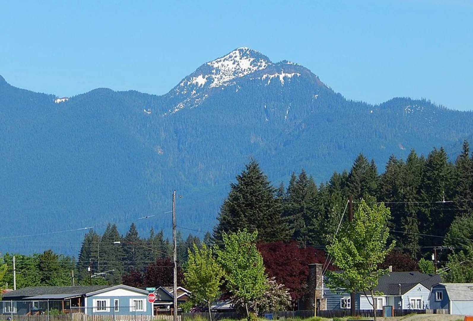 An image depicting the trail Round Mountain Trail and its surrounding area.
