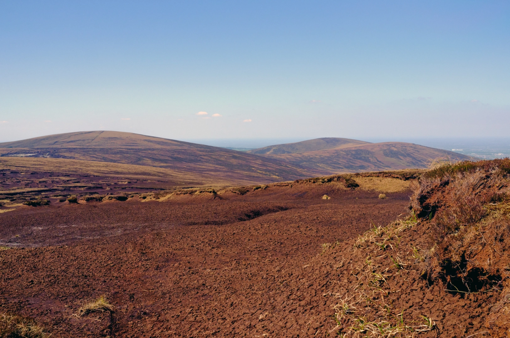 An image depicting the trail Seefingan Mountain Trail and its surrounding area.