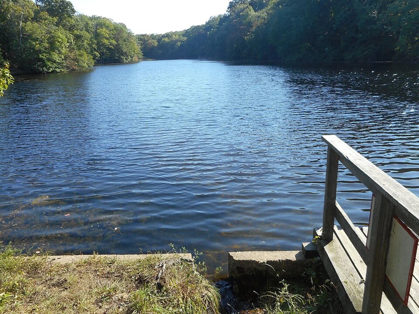 An image depicting the trail Cables Lake - Trout Pond Loop and its surrounding area.