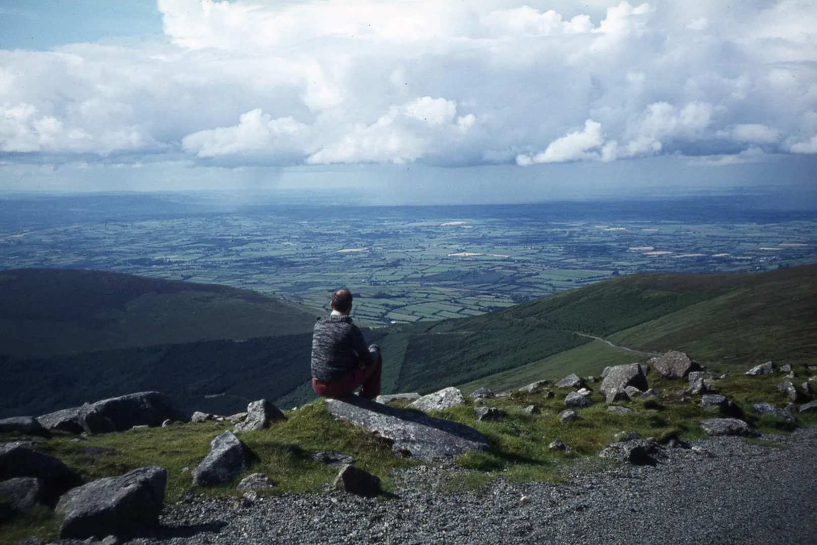 An image depicting the trail Knockroe - Mount Leinster Walk and its surrounding area.