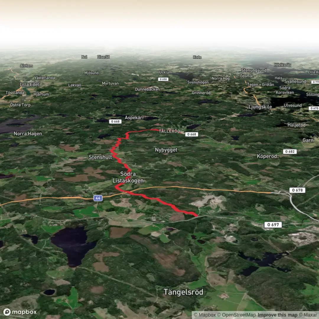 An image depicting the trail Bohusleden stage 16 and its surrounding area.