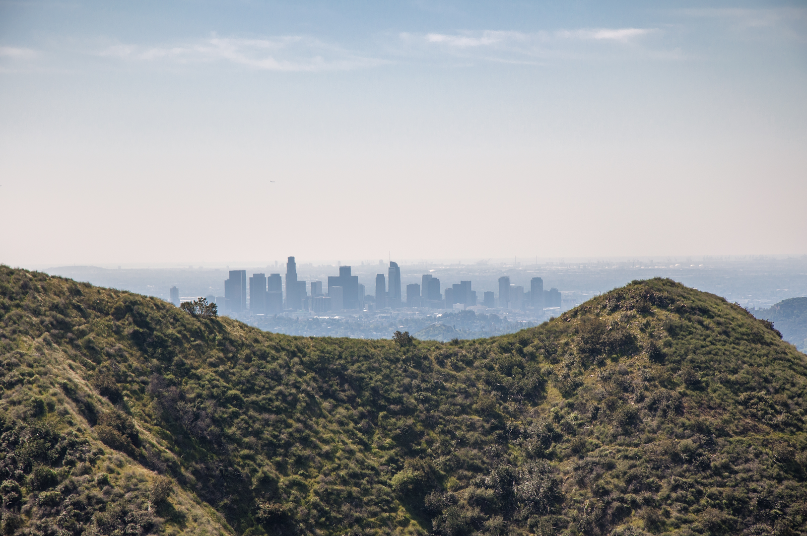 An image depicting the trail Old Skyline Motorway and Verdugo Crest and its surrounding area.