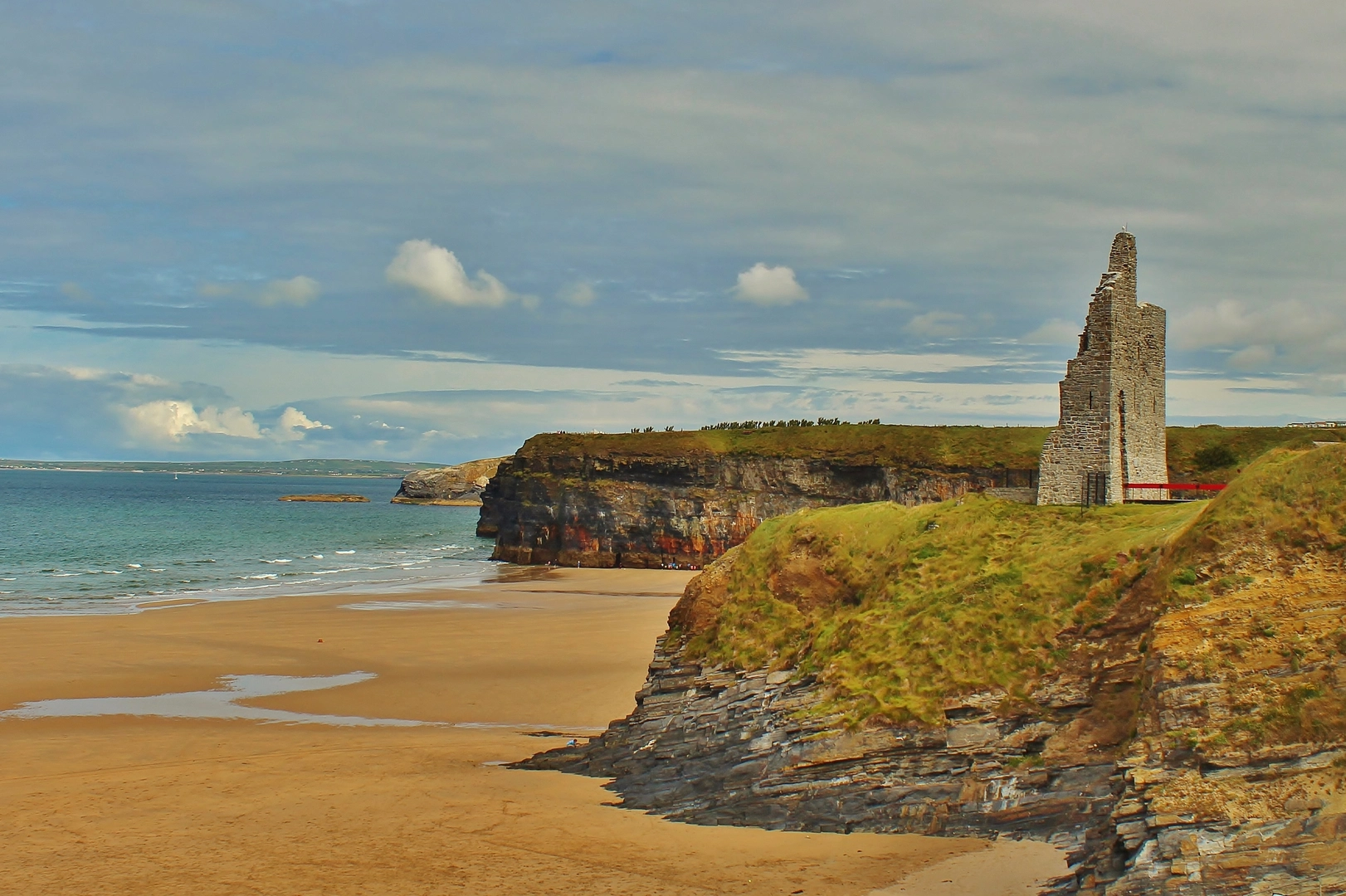 An image depicting the trail Ballybunion Loops - Beach Walk and its surrounding area.