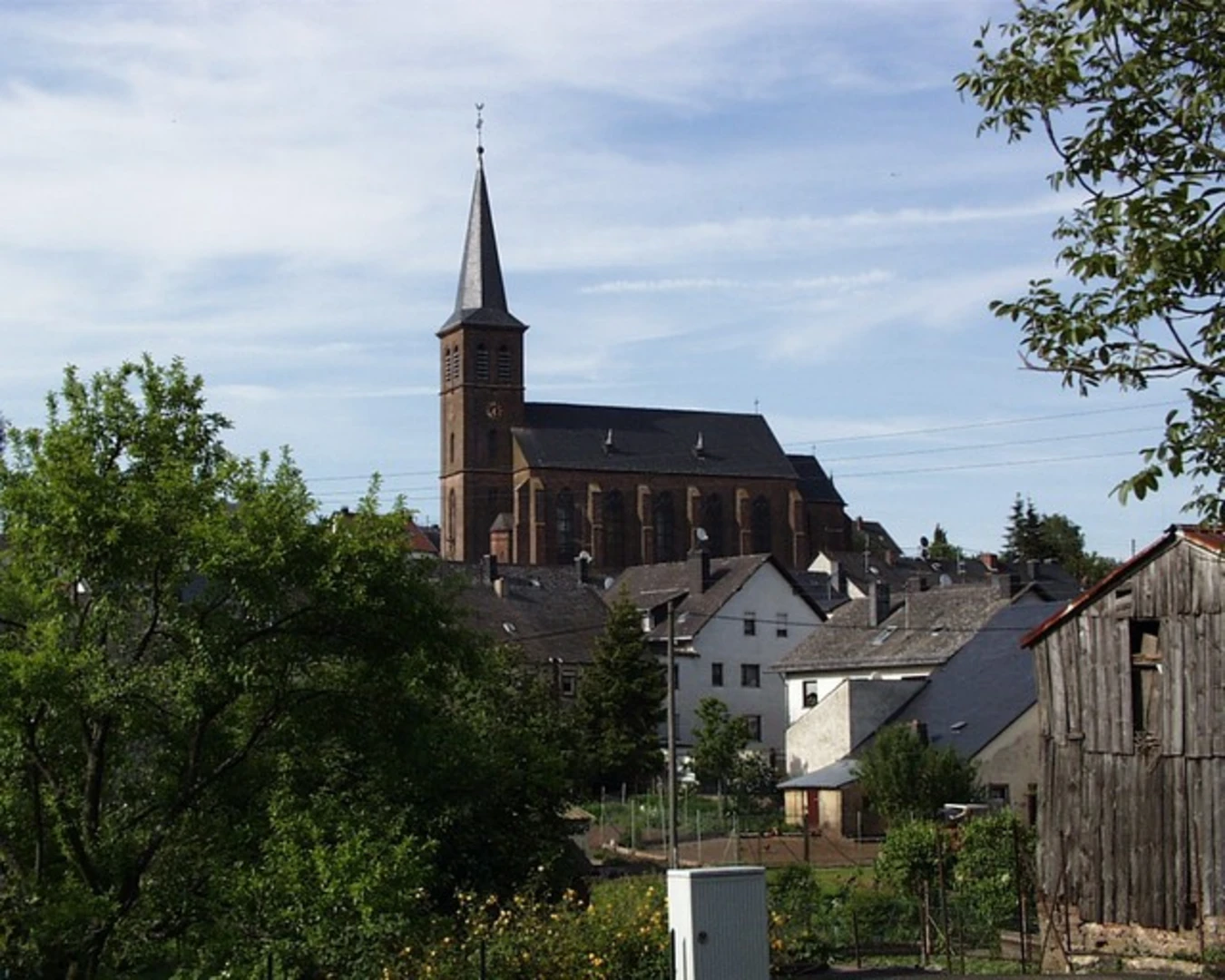 An image depicting the trail Felsenweg and Pilgerweg Loop and its surrounding area.