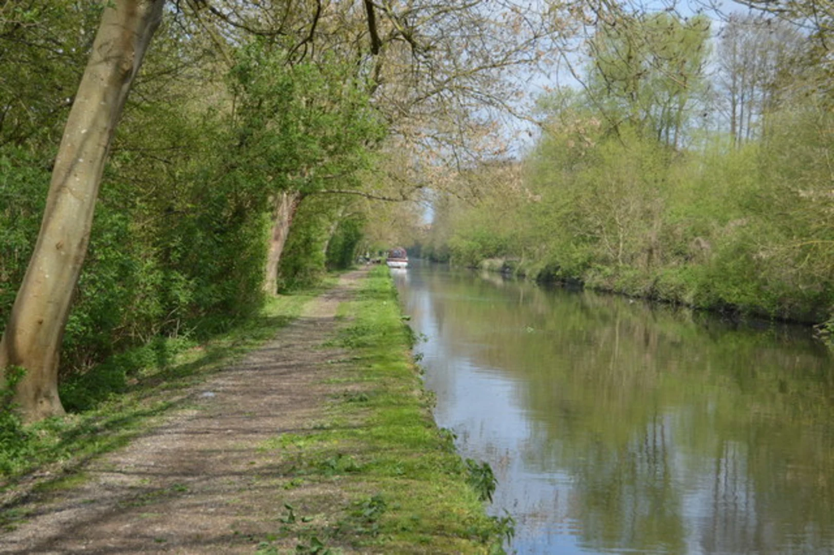 An image depicting the trail Colne Valley Regional Park Loop and its surrounding area.