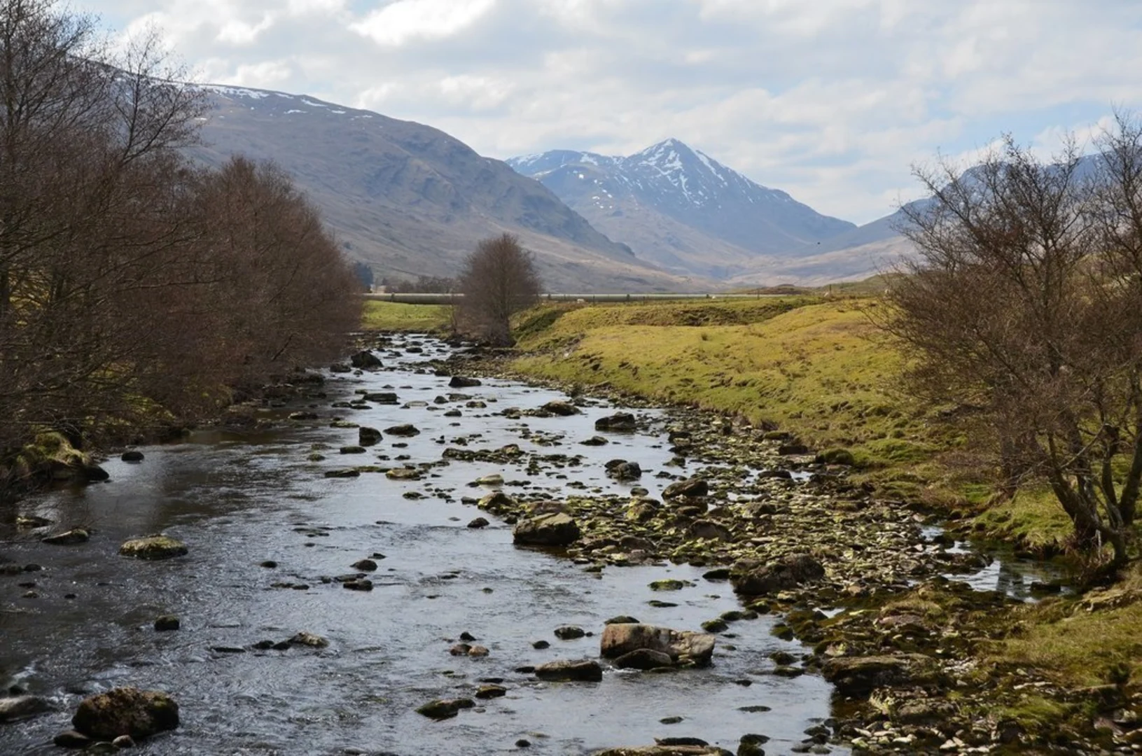 An image depicting the trail Creag Mhòr - Glen Lochay and its surrounding area.