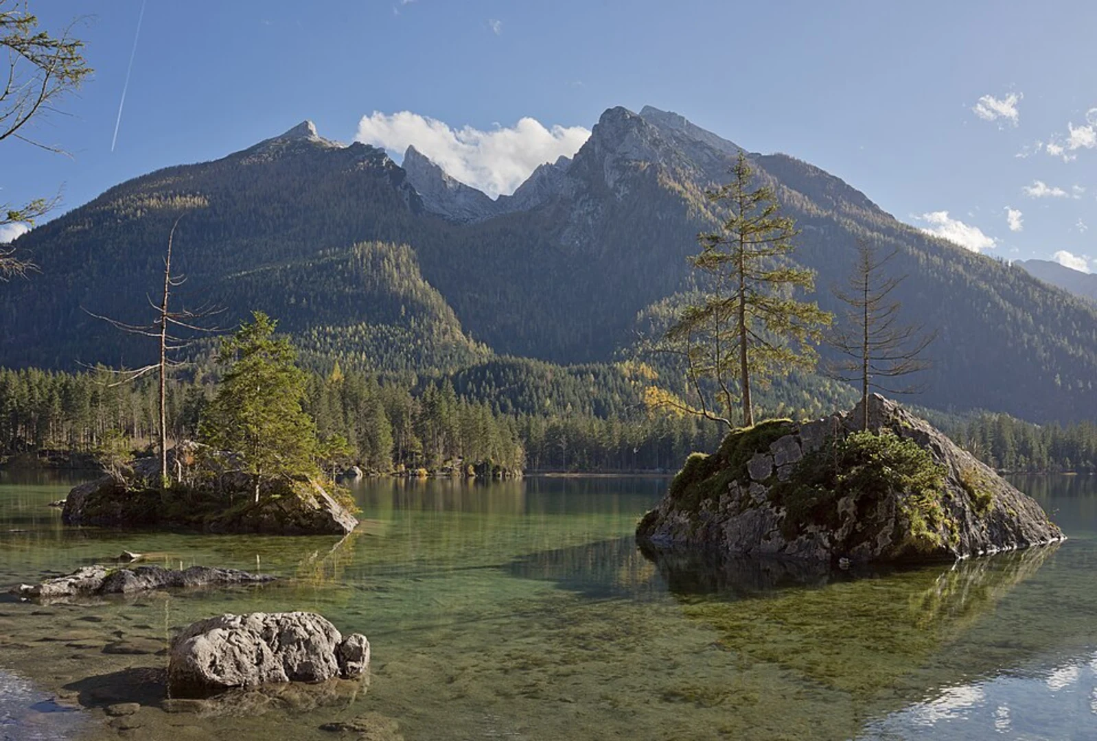 An image depicting the trail Schärtenspitze from Seeklause and its surrounding area.