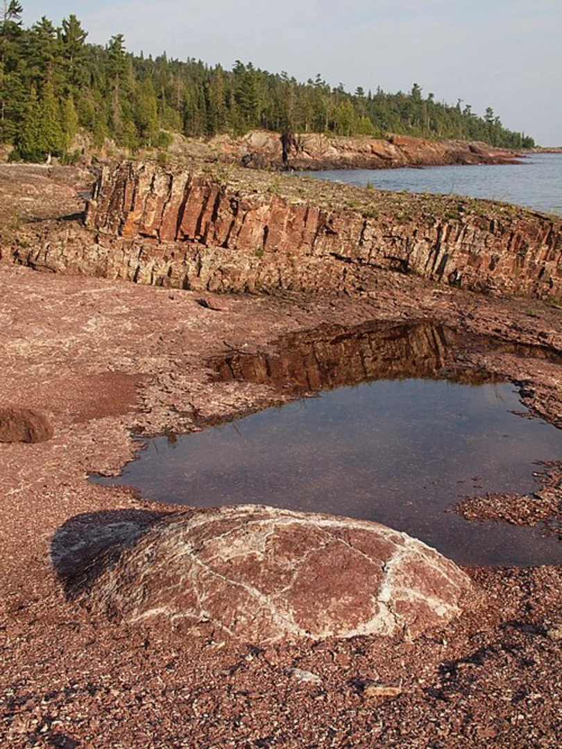 An image depicting the trail Lake Superior and Speculum Plantation Loop and its surrounding area.