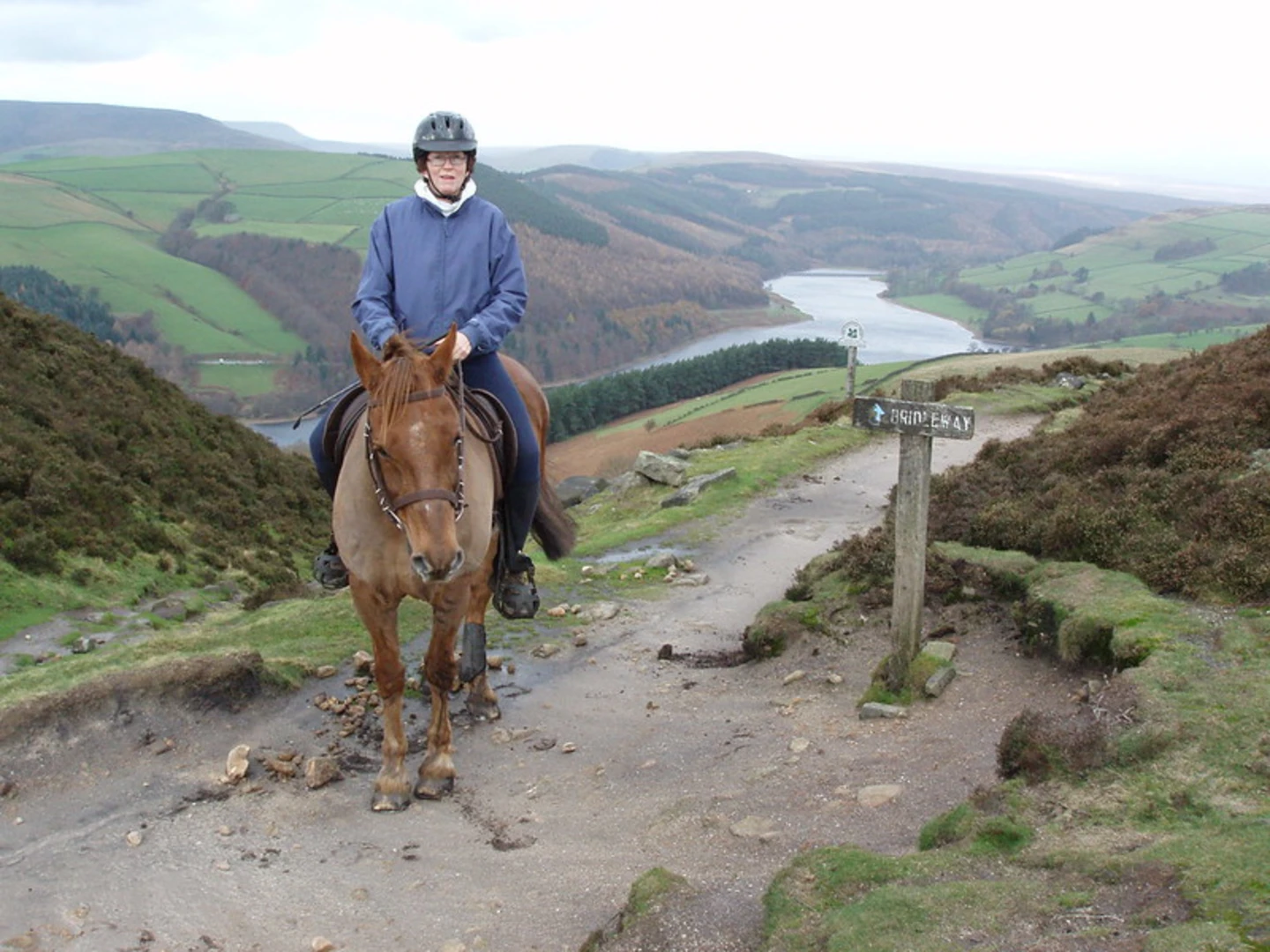 Whinstone Lee Tor, White Tor and Lost Lad Hillend Loop | Derbyshire