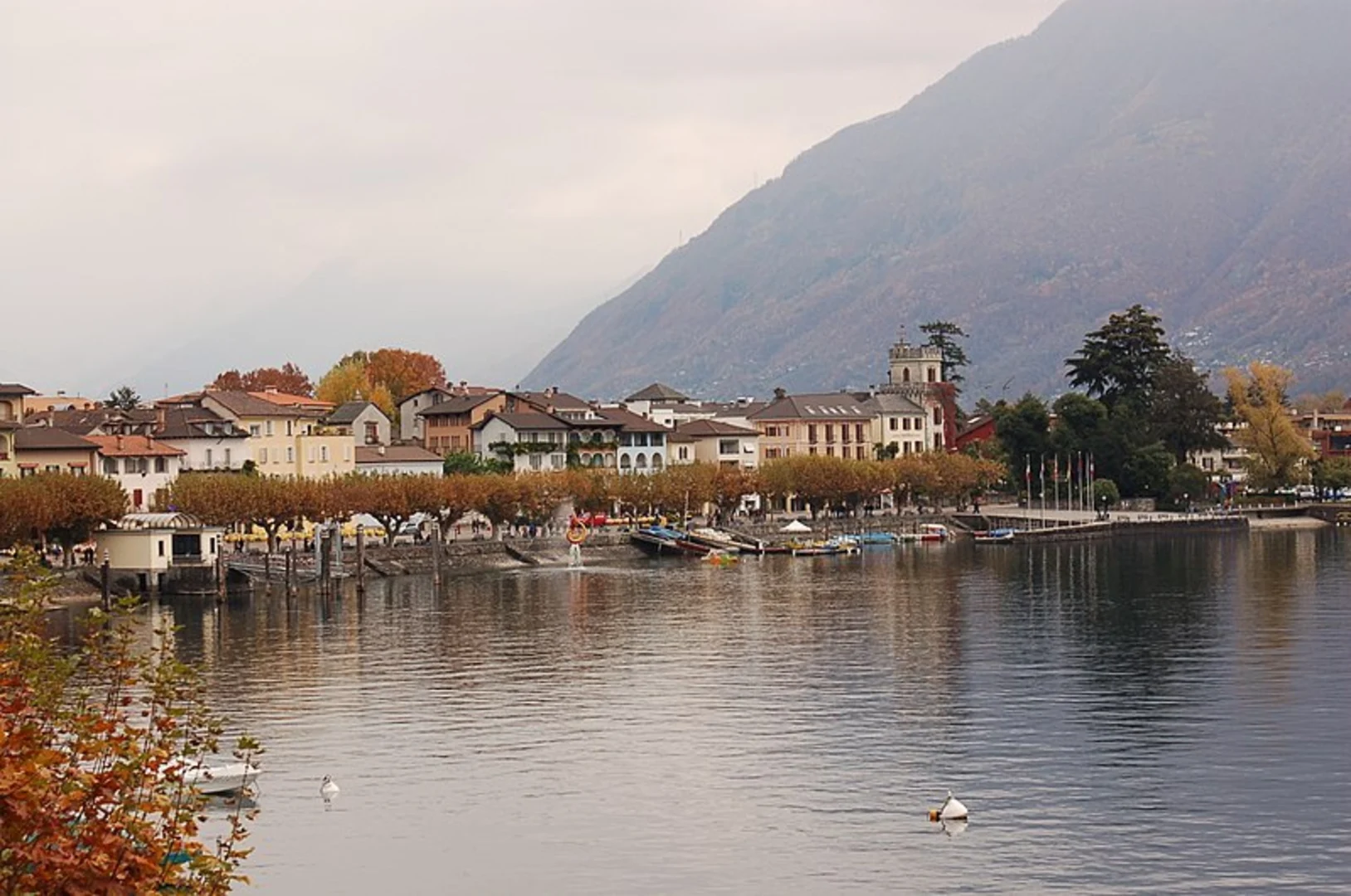 An image depicting the trail Ascona Hills - Monte Verità Loop Trail and its surrounding area.