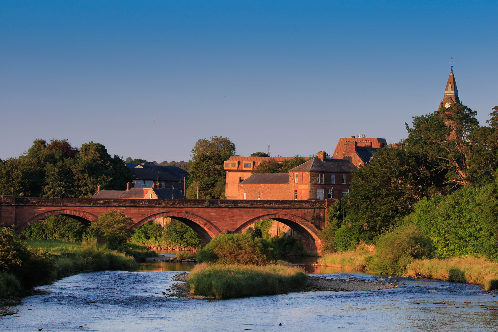 An image depicting the trail River Annan and Mount Annan via Annandale Way and its surrounding area.