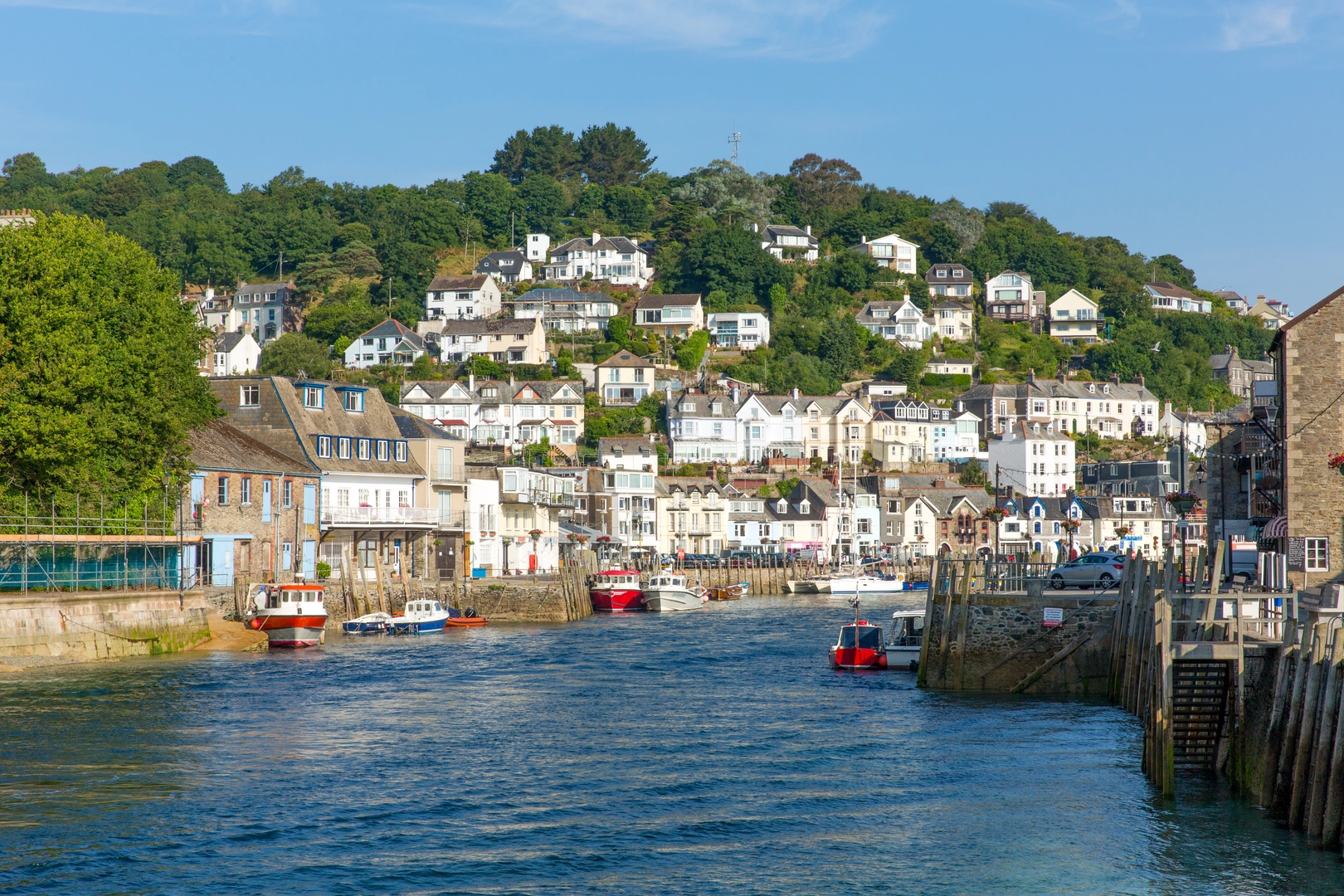 An image depicting the trail Boscastle to Looe Walk in Cornwall and its surrounding area.