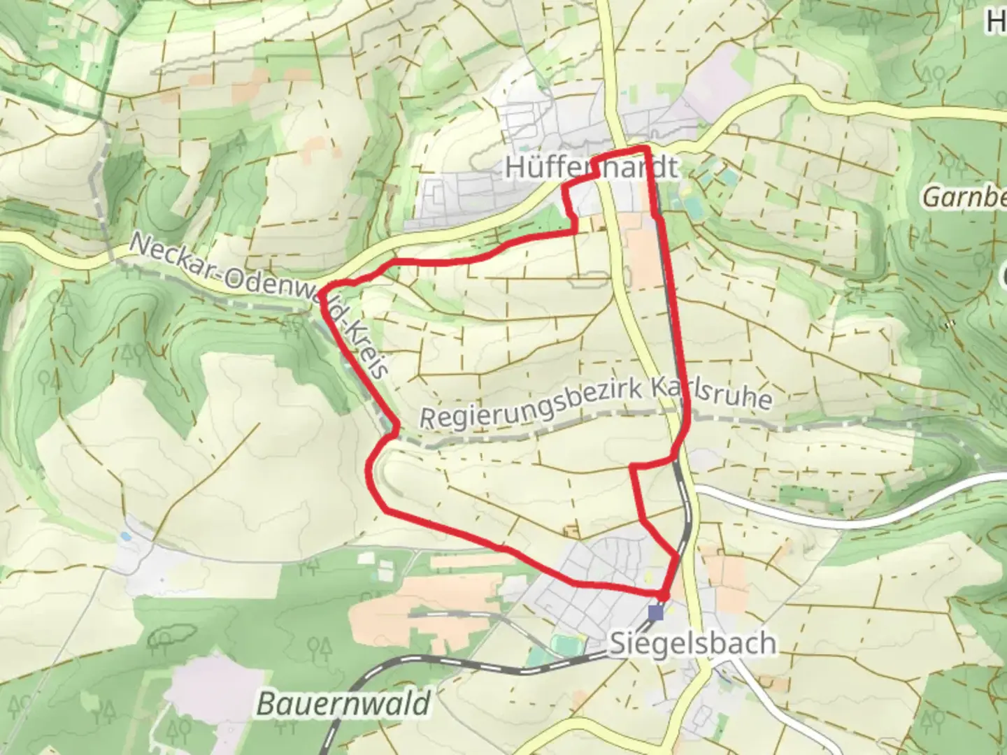 An image depicting the trail Hueffenhardt Fischteiche Rundweg and its surrounding area.