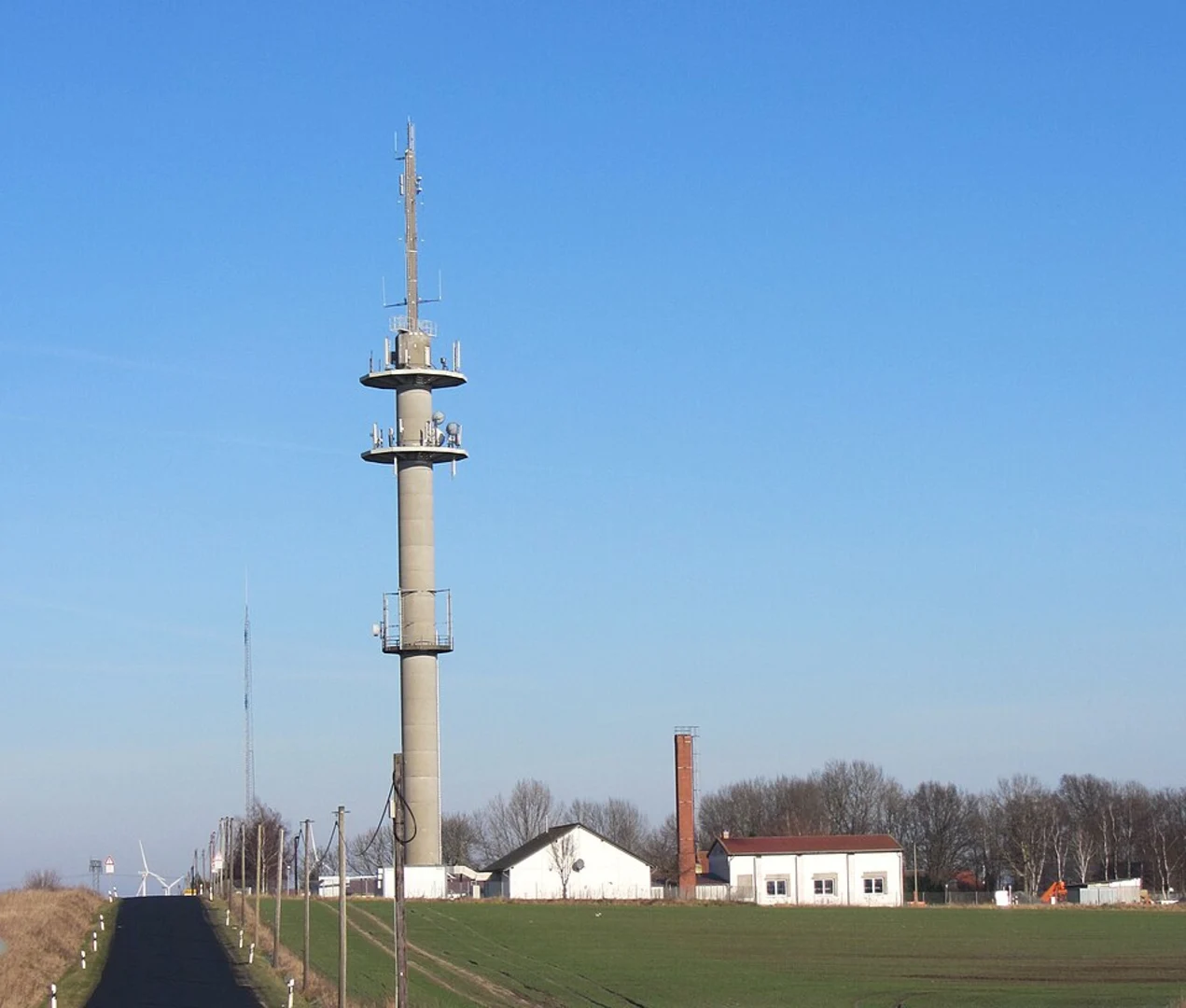 An image depicting the trail Hornstorf to Straubing Walk and its surrounding area.