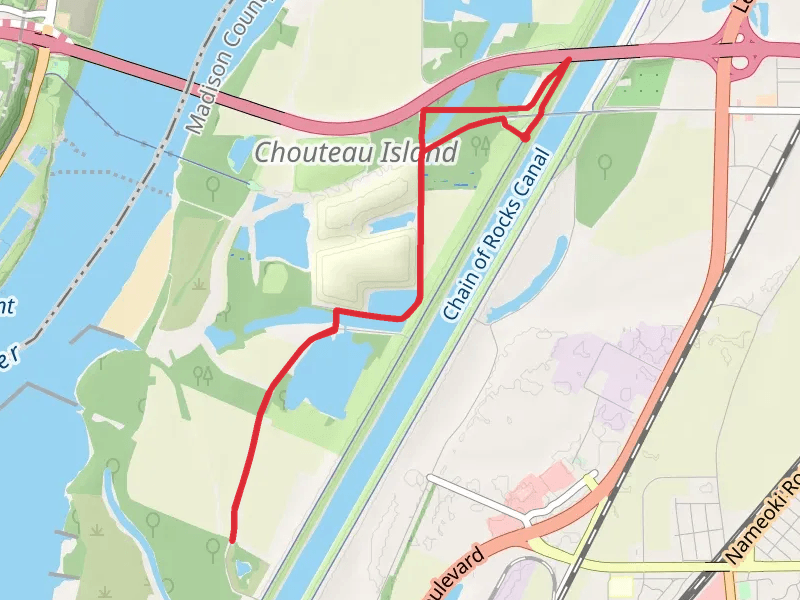 Walk along Chain of Rocks Canal