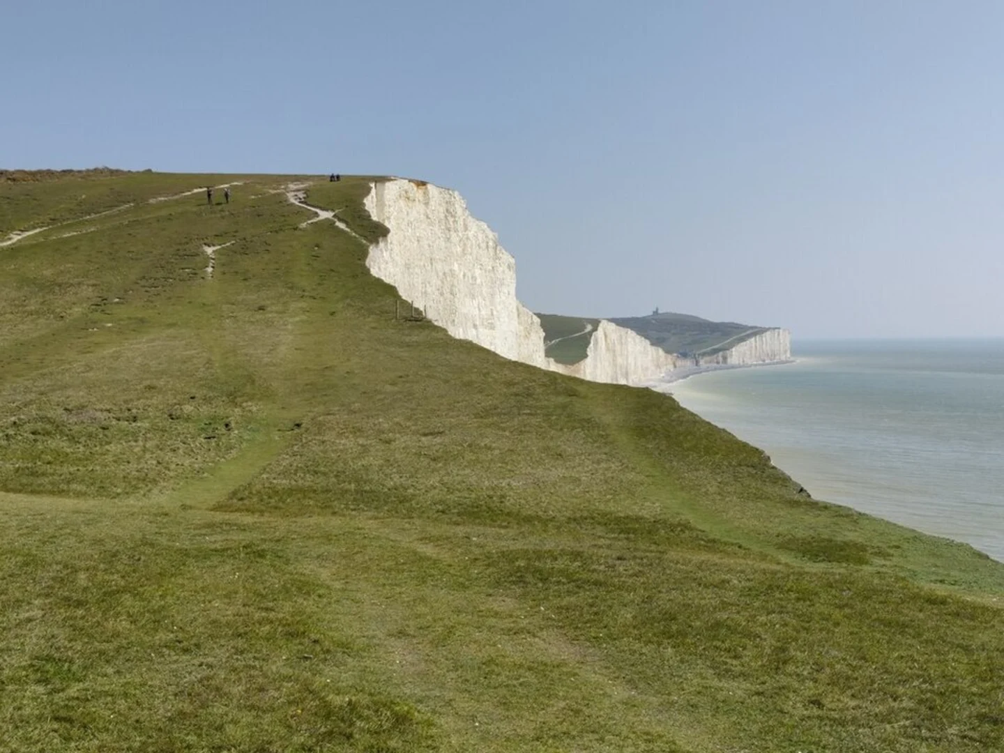 An image depicting the trail Seven Sisters Country Park Loop and its surrounding area.