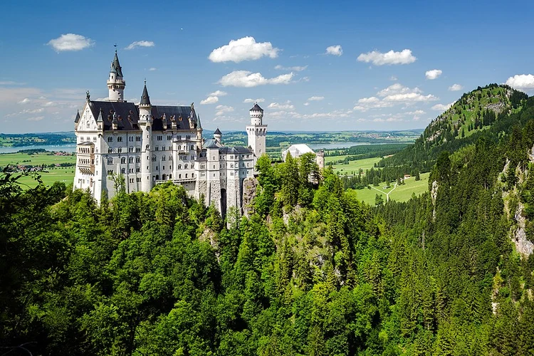Queen Mary's Bridge and Neuschwanstein Castle Loop via Neuschwansteinstraße