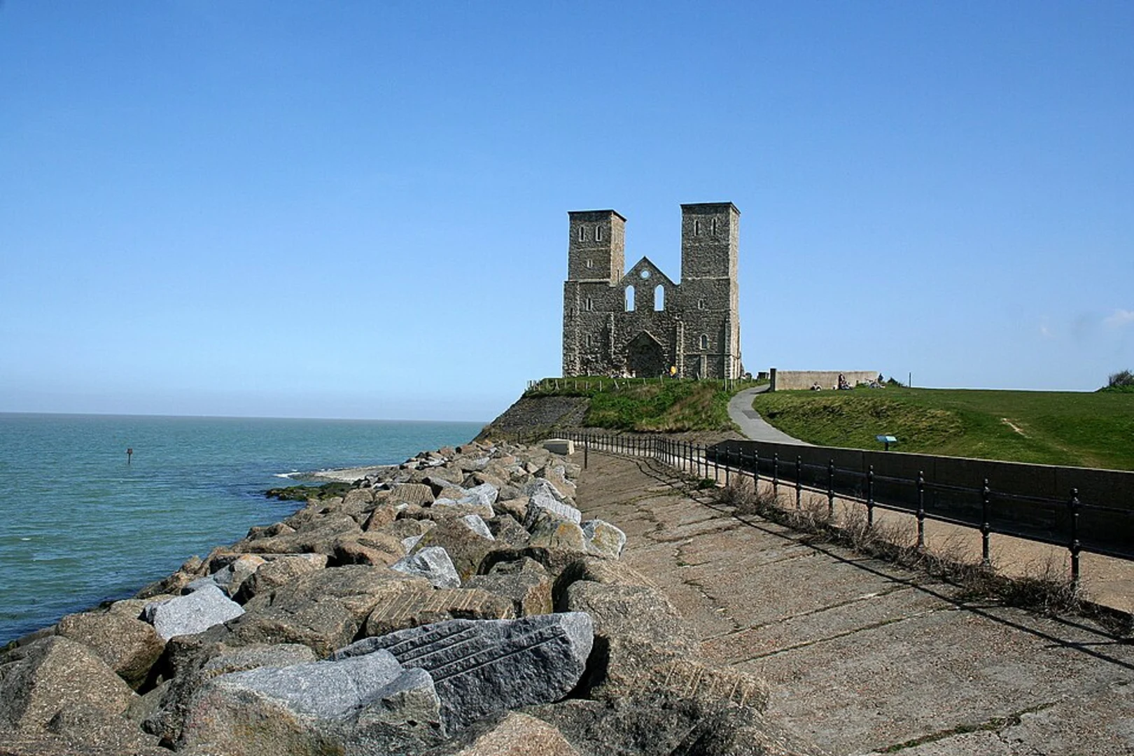 An image depicting the trail Reculver Country Park via Wantsum Walk and its surrounding area.