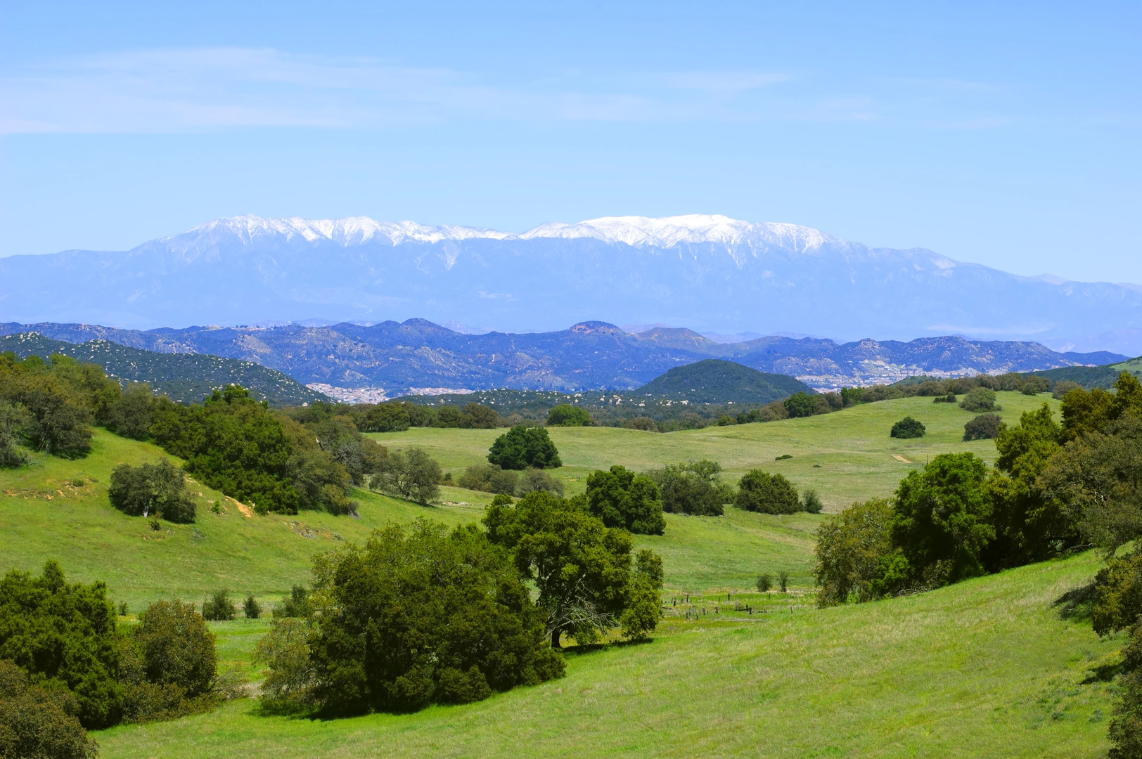 An image depicting the trail Skyes Ranch Park and Murrieta Creek Loop and its surrounding area.