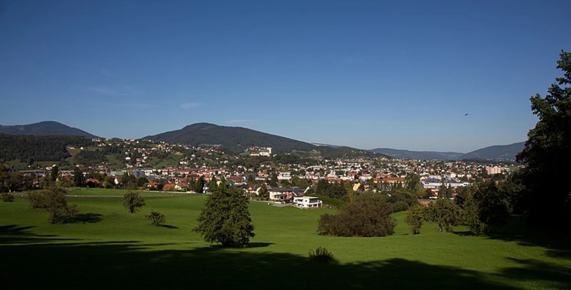 An image depicting the trail Walk to Naas and its surrounding area.