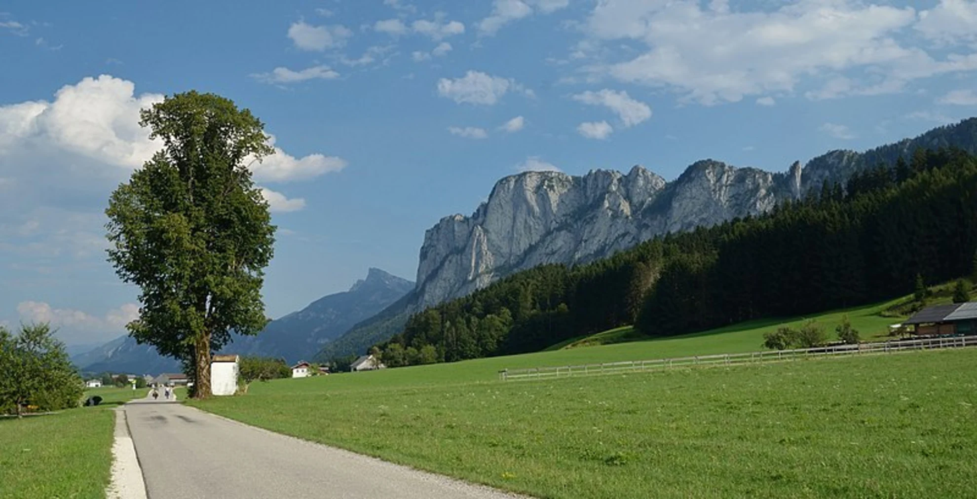 An image depicting the trail Keuschen - Oehlgraben and its surrounding area.
