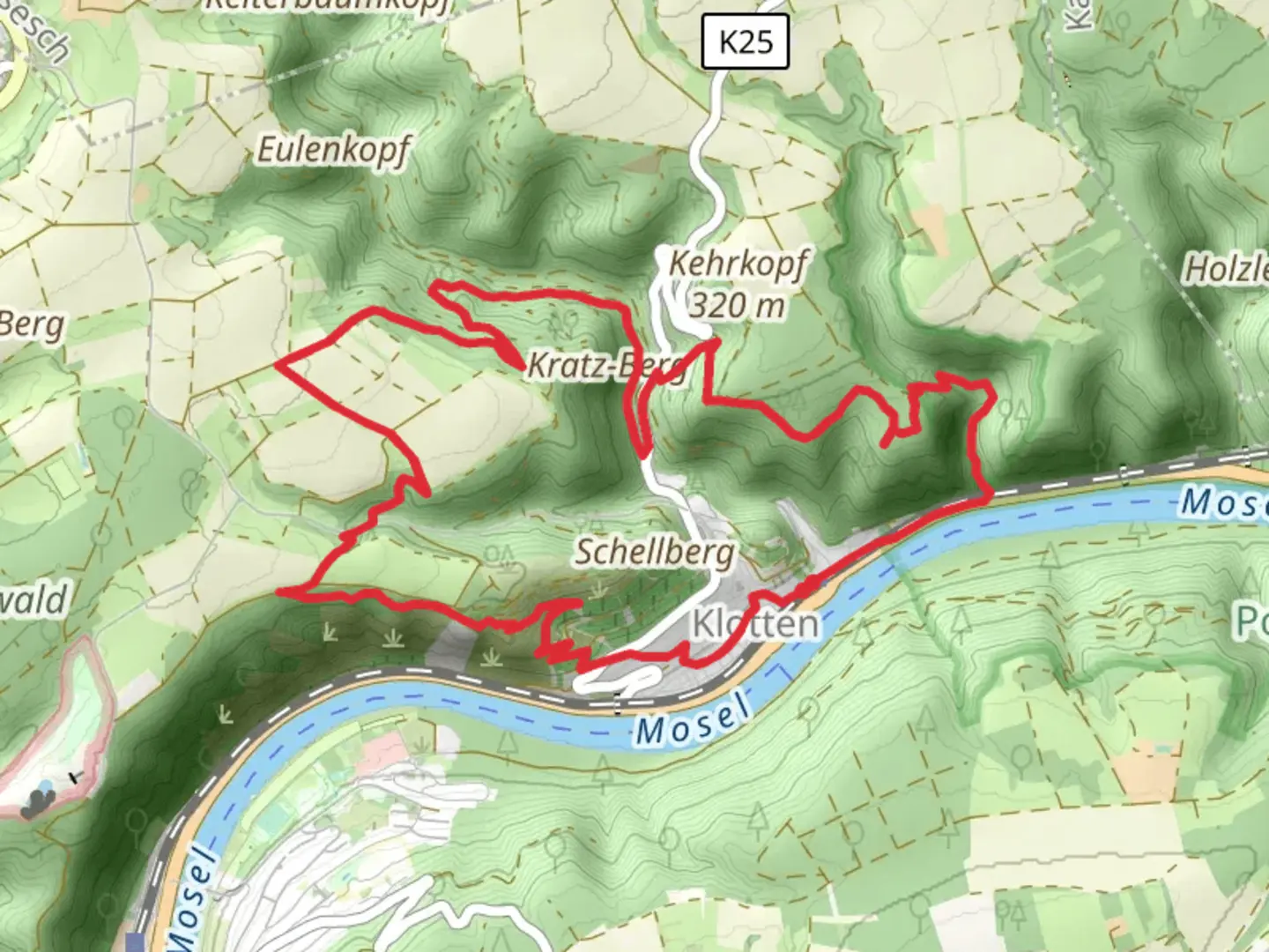 An image depicting the trail Klottener Bach and Mosel via Moselhoehenweg and its surrounding area.
