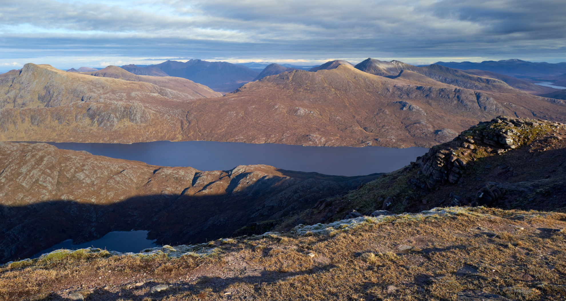 An image depicting the trail Ruadh Stac Mòr and its surrounding area.