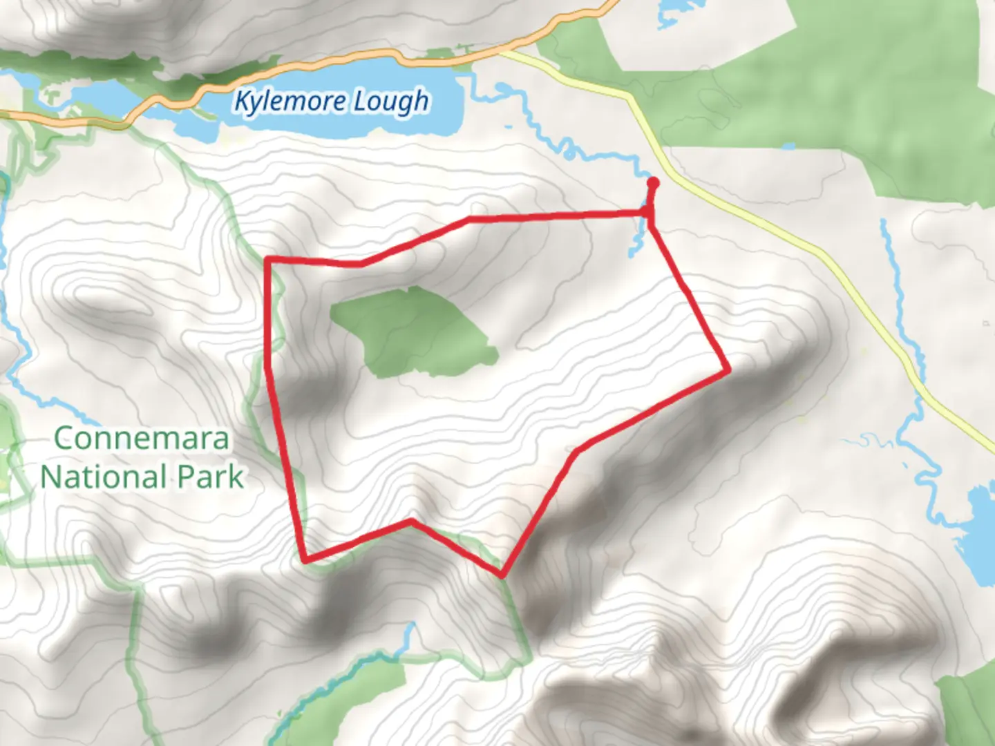 An image depicting the trail Gleann carbad horseshoe and its surrounding area.
