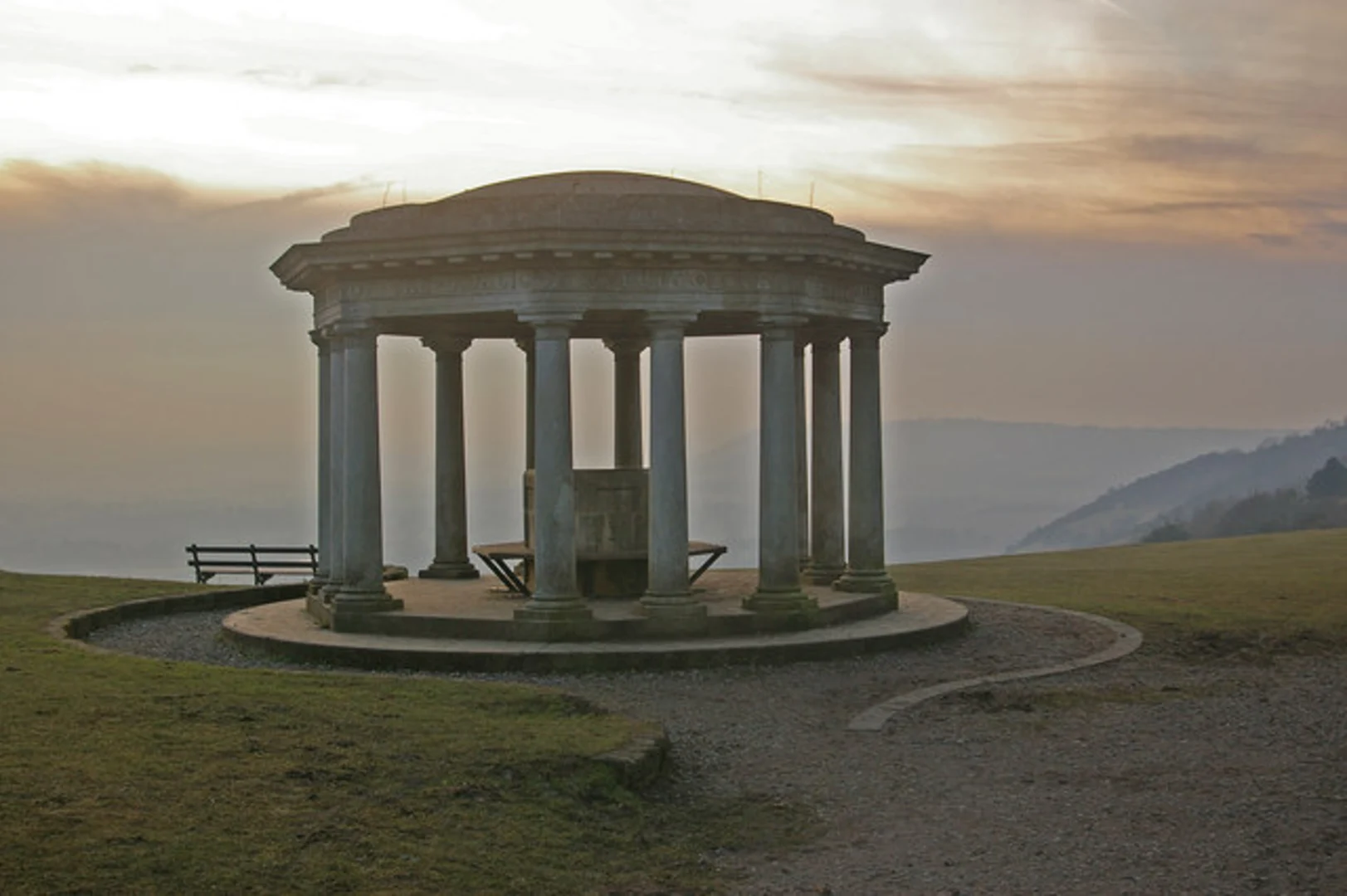An image depicting the trail Reigate Hill, Colley Hill, Juniper Hill via North Downs Way and its surrounding area.