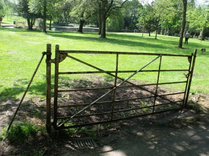 Cheyne Walk and Bentock Way
