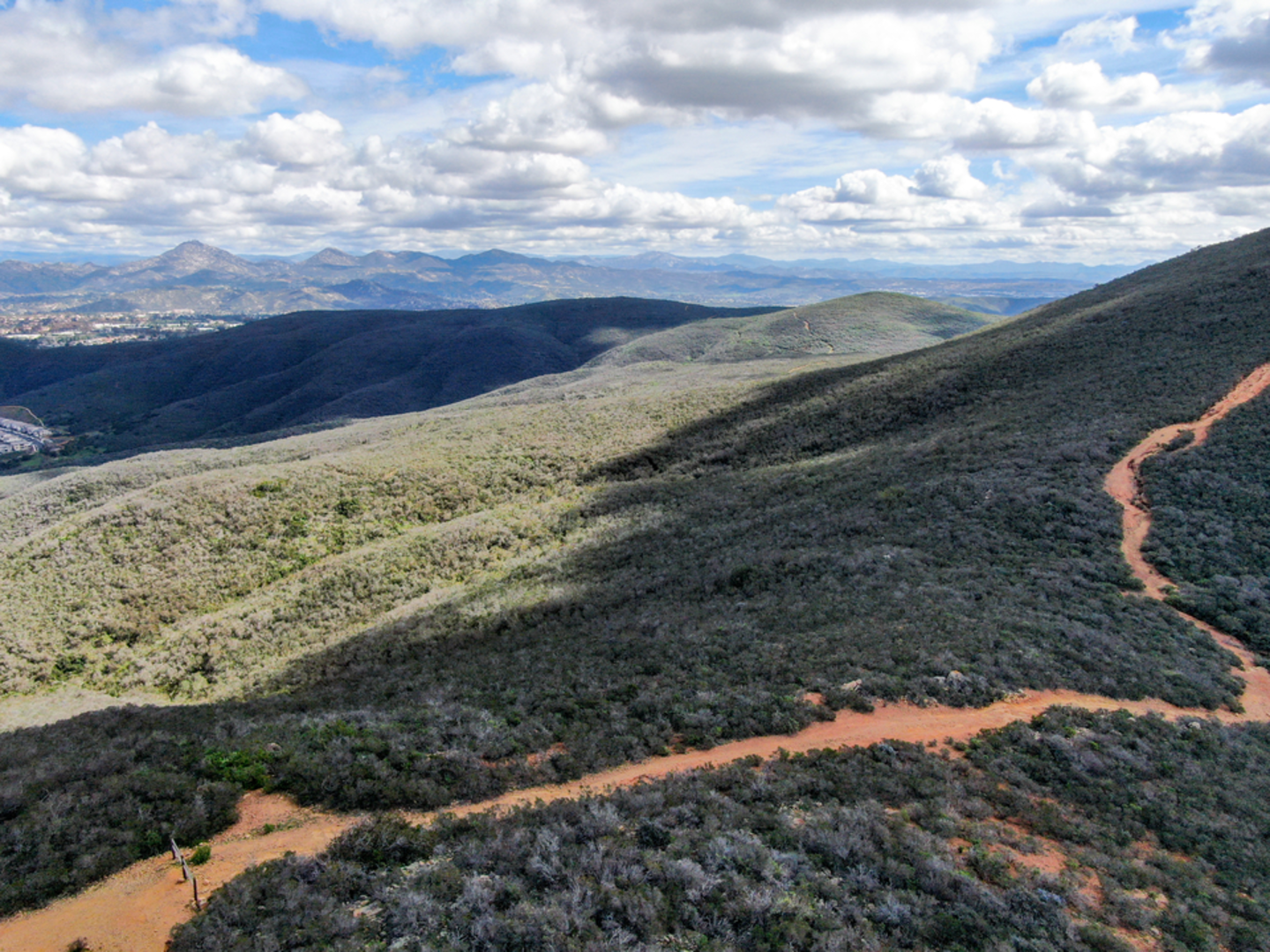 An image depicting the trail Black Mountain Trail and its surrounding area.