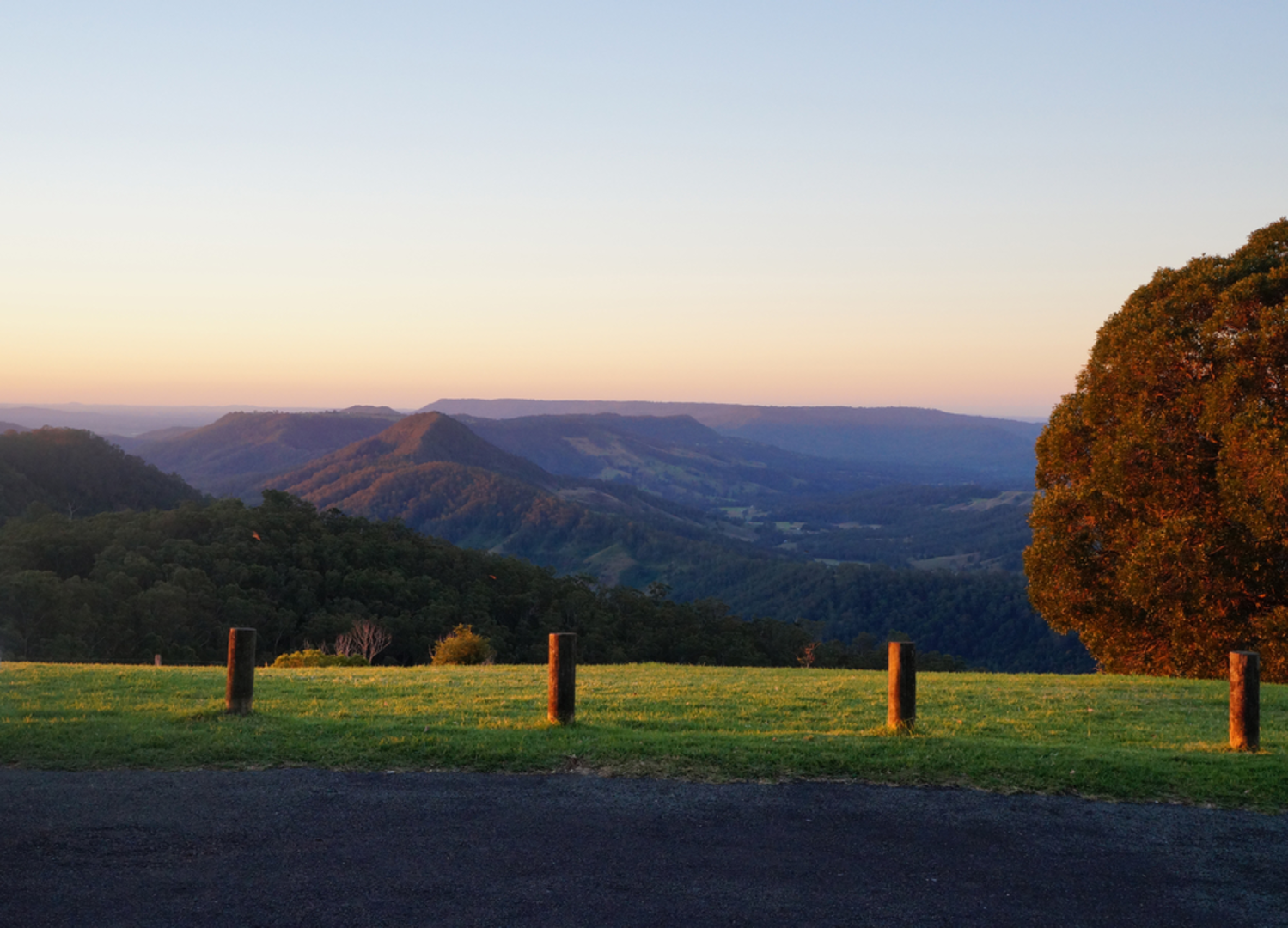 An image depicting the trail Platypus Pool, Rock Hop up to Stairway Falls, Blue Pool and out - Lamington NP and its surrounding area.