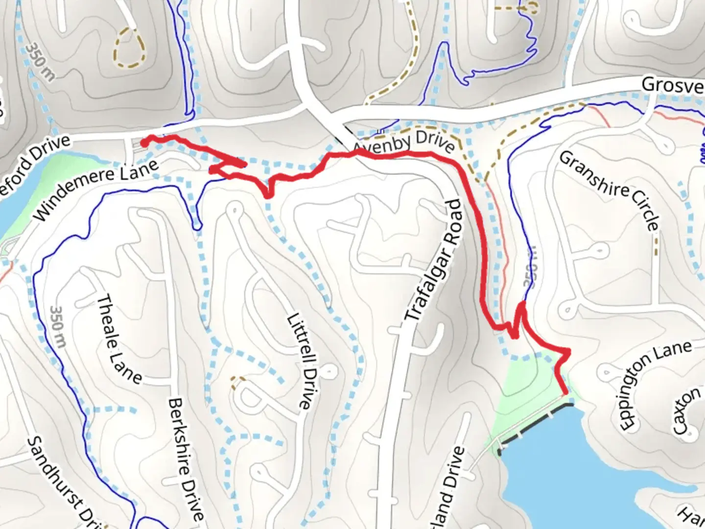 An image depicting the trail Lake Brittany via Pinyon Creek and its surrounding area.
