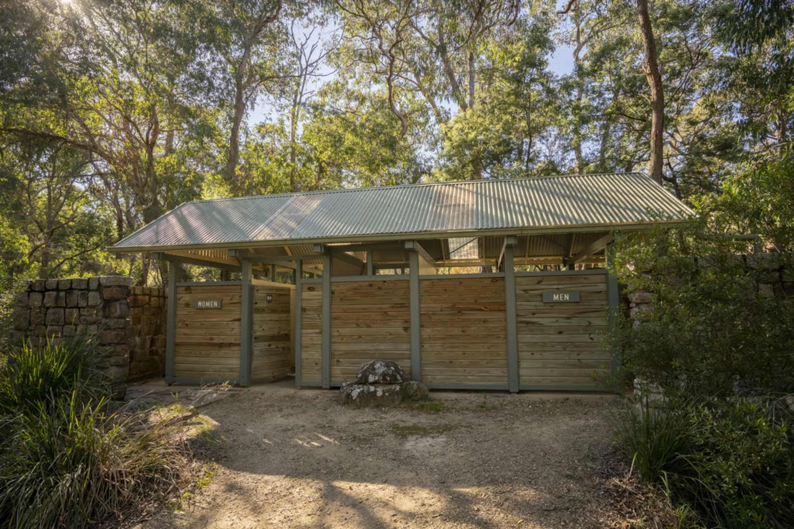 An image depicting the trail Little Dandahra Creek Track and its surrounding area.