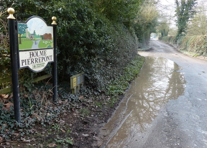 Cotgrave Country Park, Skylarks Nature Reserve and Hackett Lake Walk