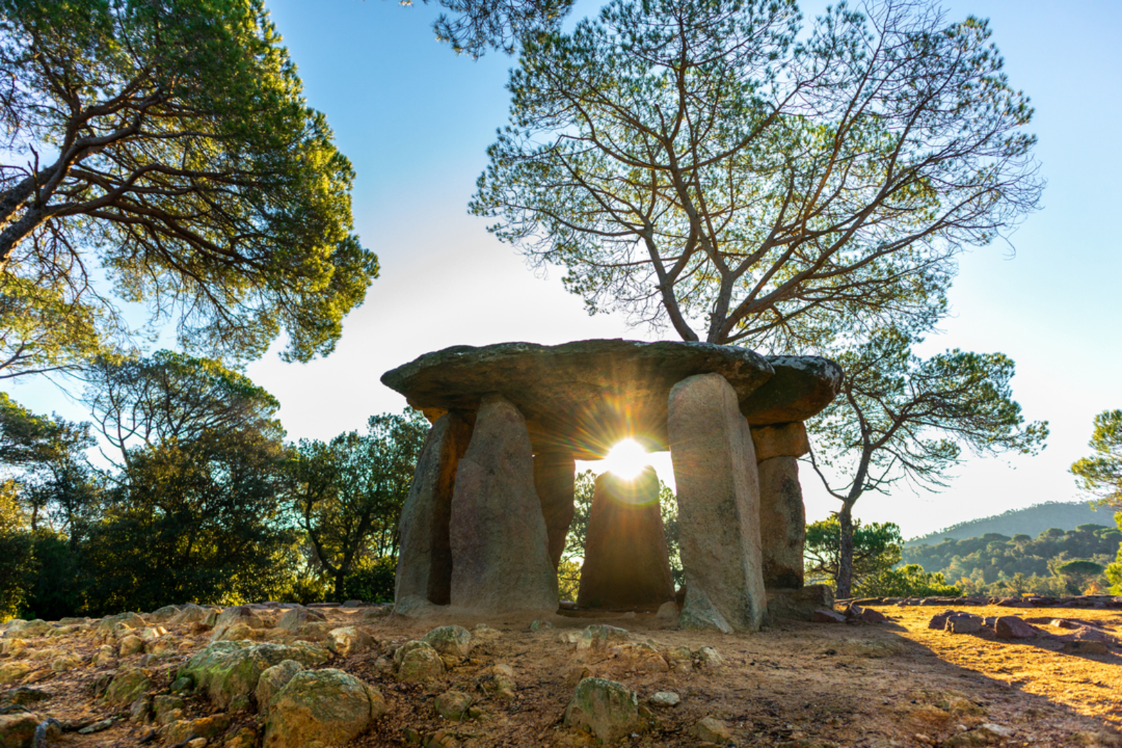 An image depicting the trail The Dolmen of Pedra Gentil SL C 71 and its surrounding area.