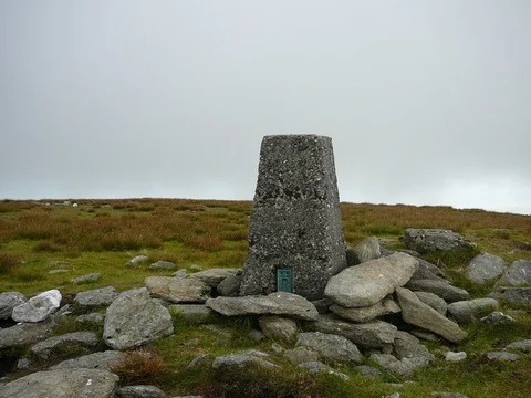 Sawel Summit via Dart Mountain