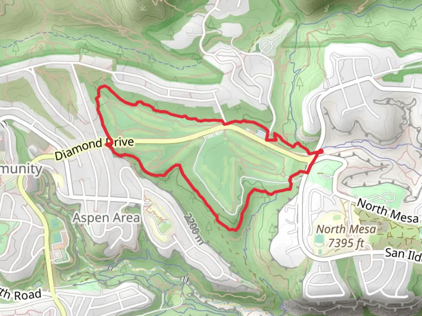 An image depicting the trail Woodland and Walnut Canyon Rim Loop Trail and its surrounding area.