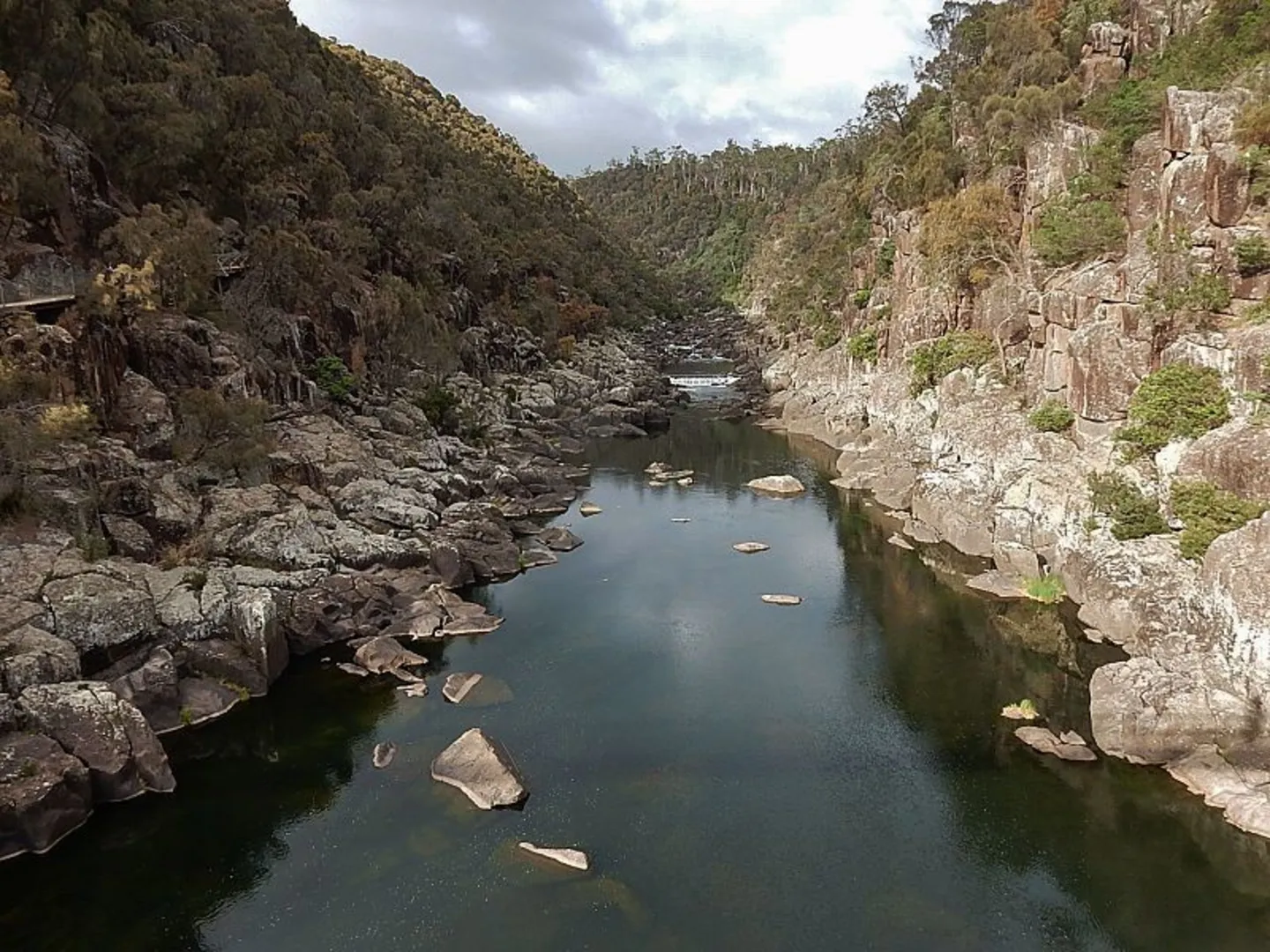 An image depicting the trail Dalrymple St Trail and its surrounding area.