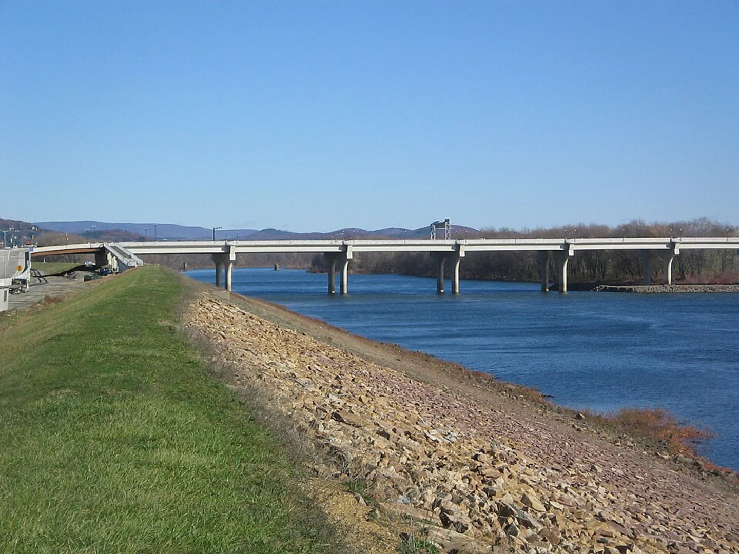 An image depicting the trail Faxon to South Williamsport Community Park via Loyalsock Trail and its surrounding area.