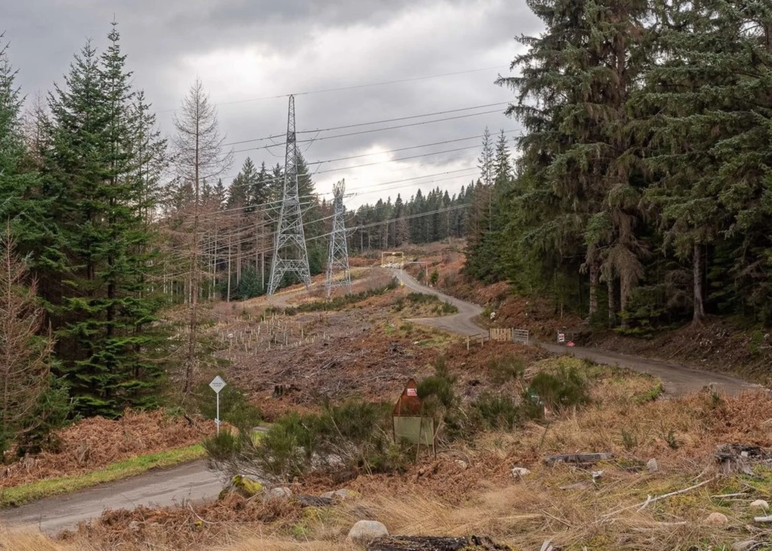 An image depicting the trail River Oich Loop - Auchterawe and its surrounding area.