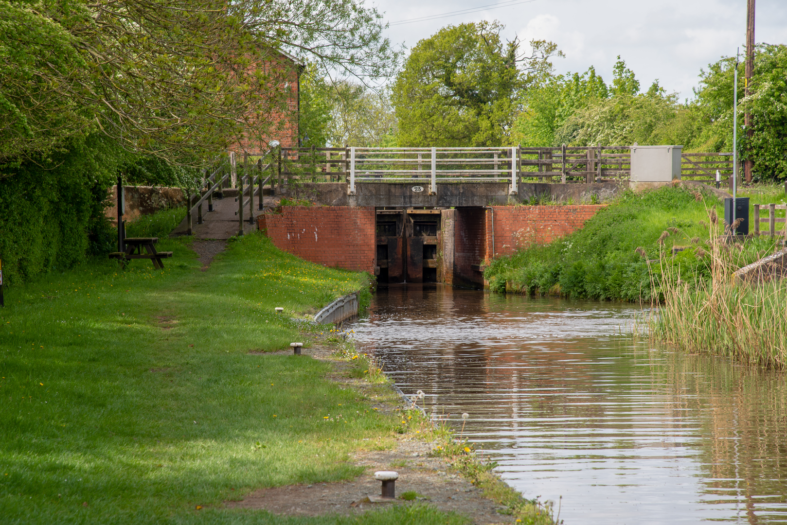 An image depicting the trail South Cheshire Way and its surrounding area.