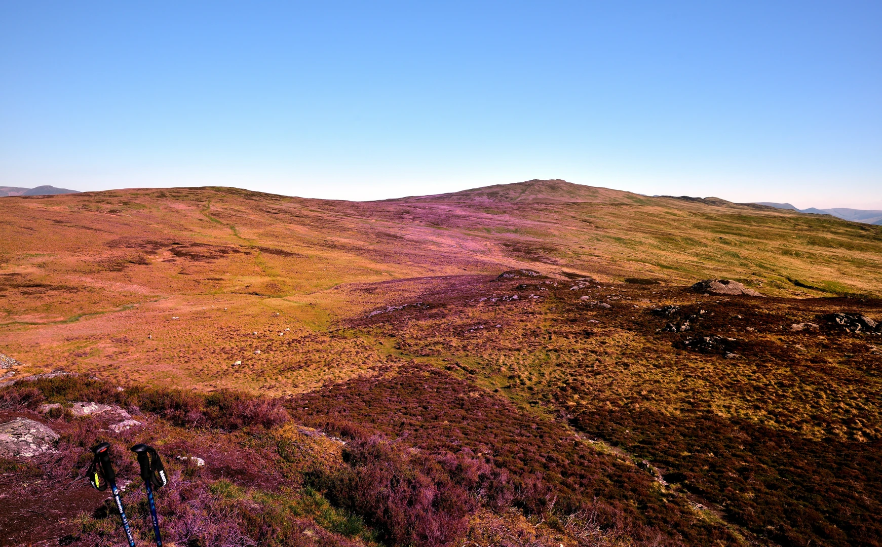 An image depicting the trail Great Langdale Beck and Oak Howe via Cumbria Way and its surrounding area.
