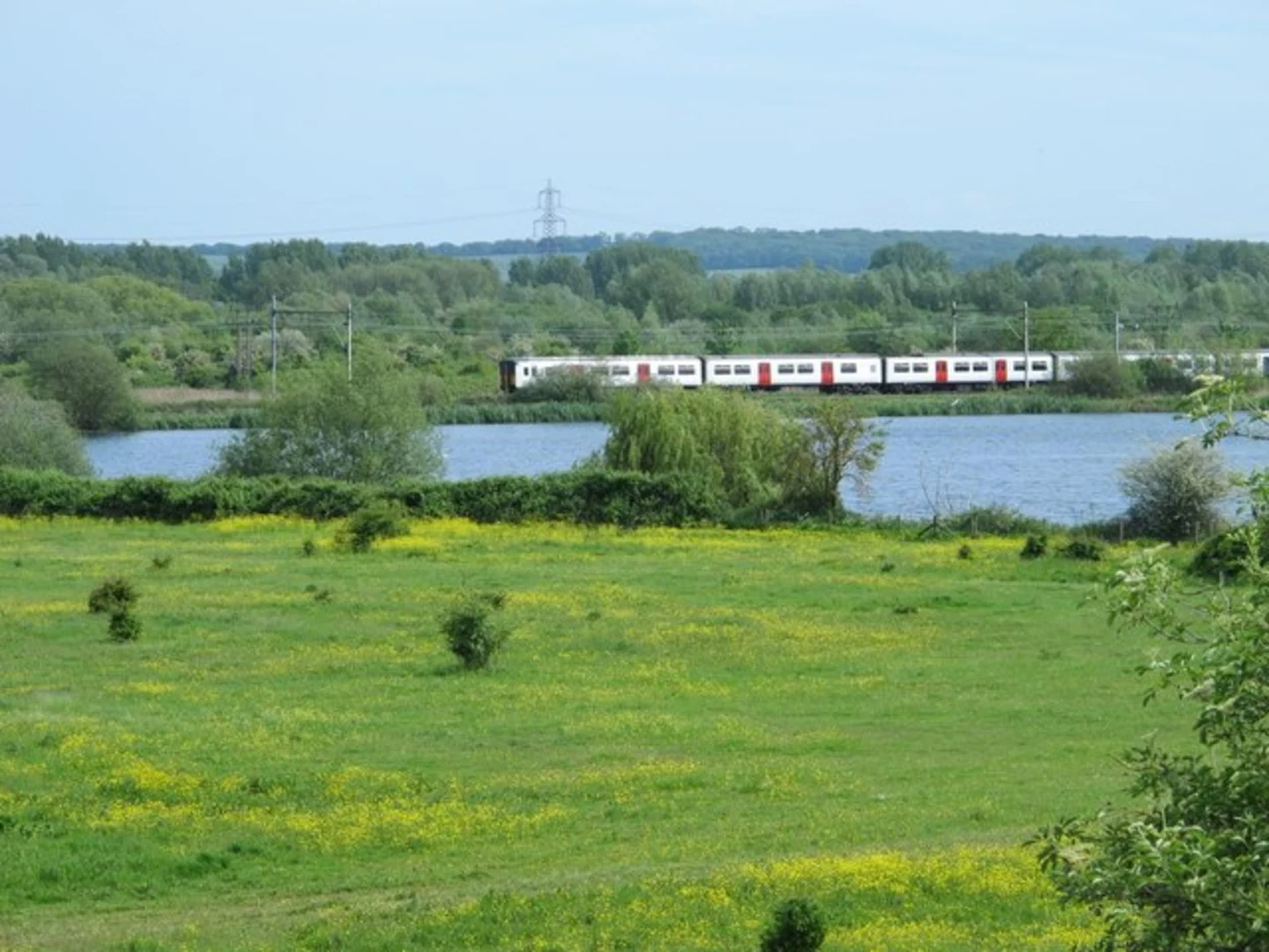 An image depicting the trail New River Path from Ryke House Station to Coll and its surrounding area.