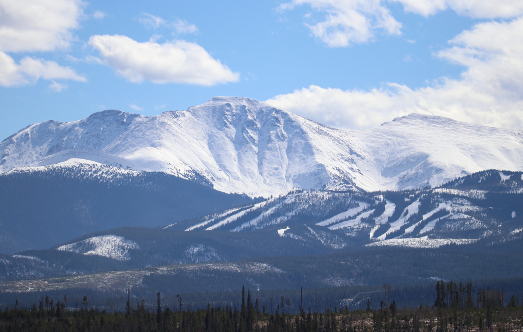 An image depicting the trail Blue Sky Trail and its surrounding area.
