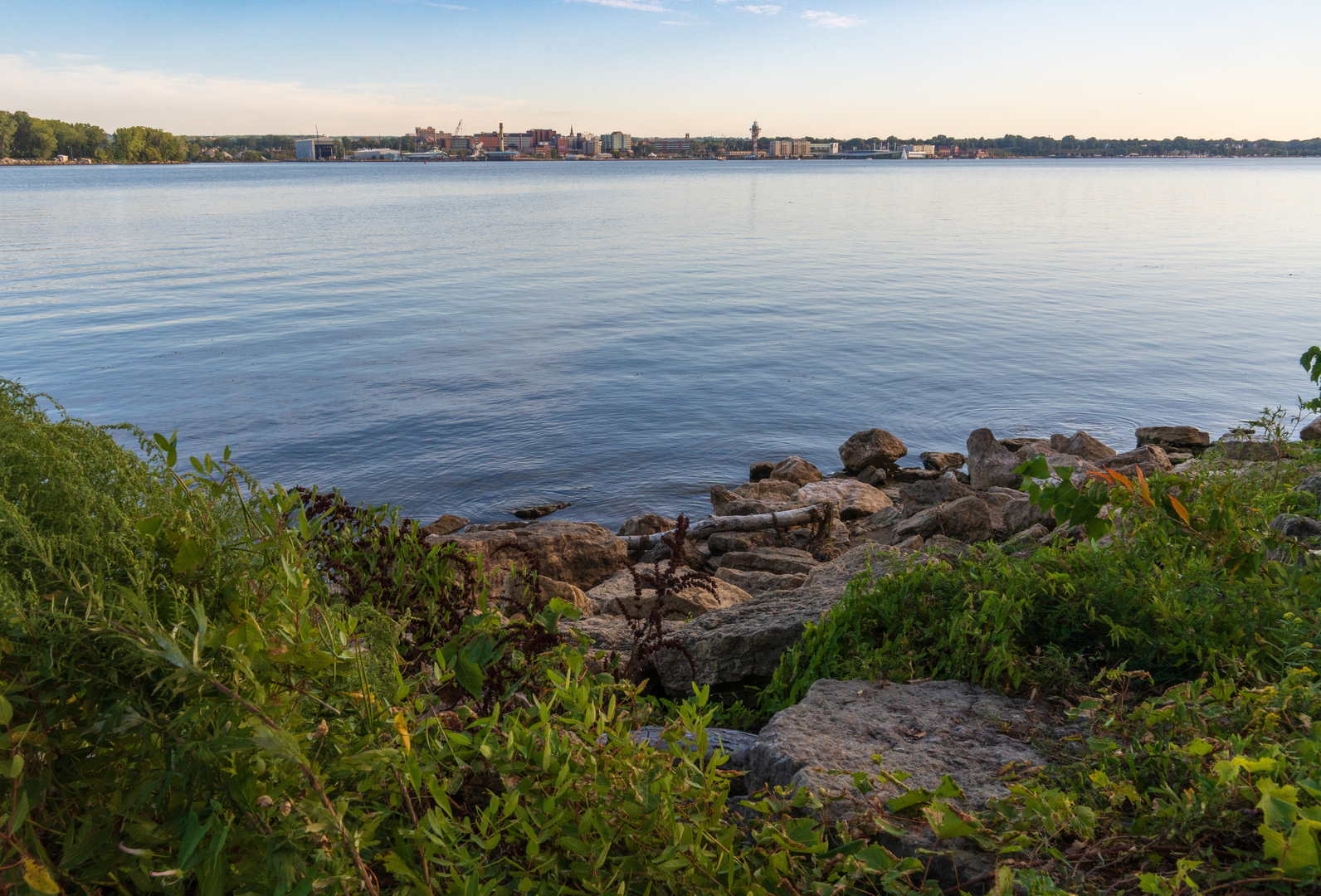 An image depicting the trail Long Pond Trail and its surrounding area.