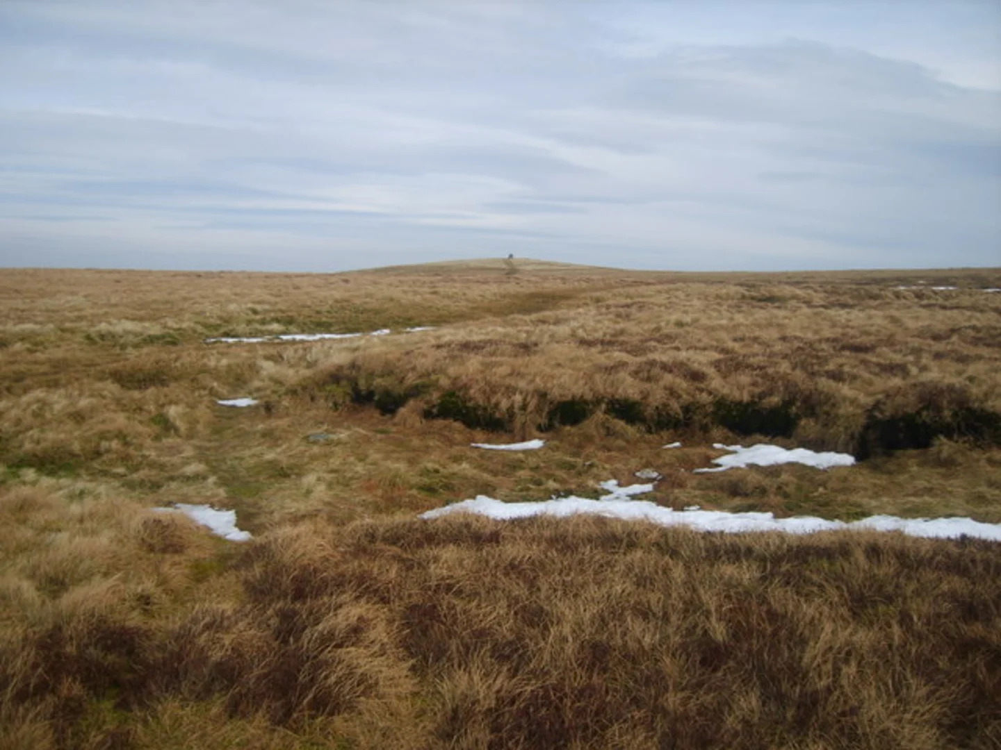 An image depicting the trail Nine Standards Rigg via Coast to Coast Walk and its surrounding area.